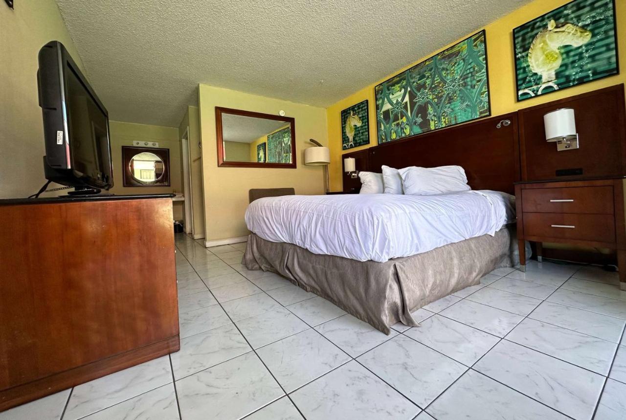 Travelodge By Wyndham Lumberton Extérieur photo